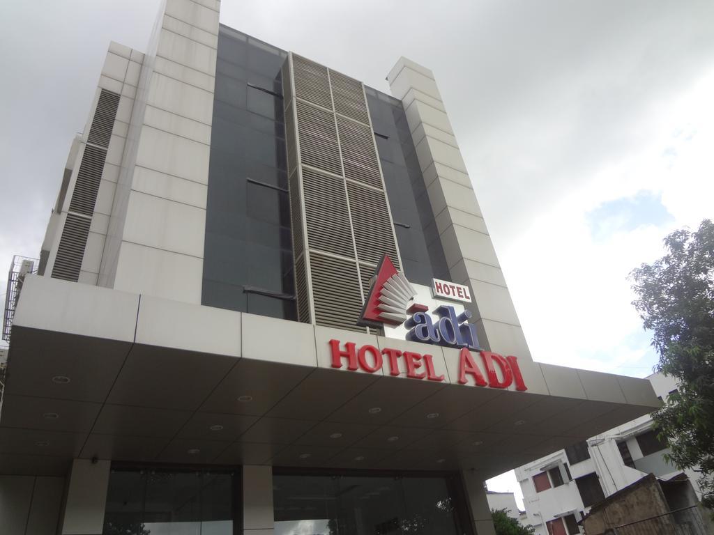 Hotel Adi Нагпур Экстерьер фото